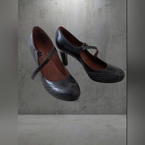 Naturalizer Black Mary Jane High Heels with White Stitching